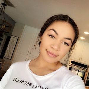 Meet your Posher, Tori